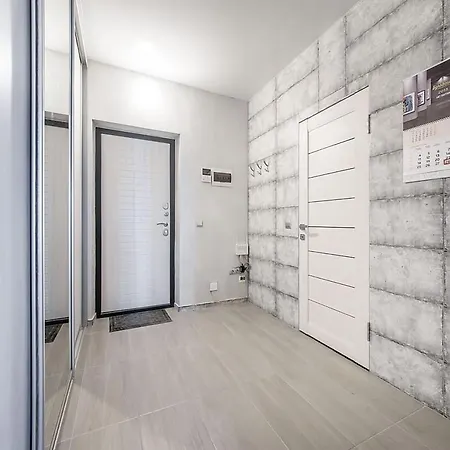 Квартира Возле М Грушевка И В 5 Мин От Жд Вокзала Apartament Mińsk