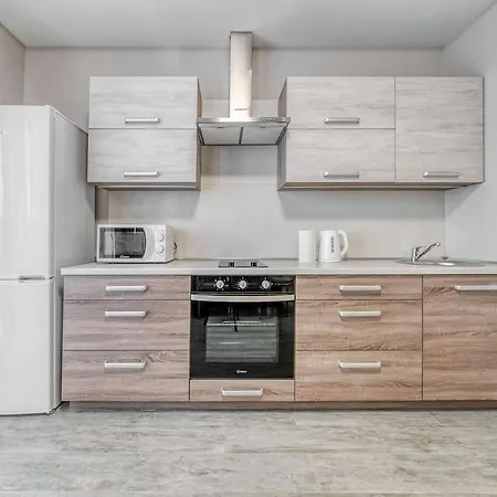 Квартира Возле М Грушевка И В 5 Мин От Жд Вокзала Apartment *